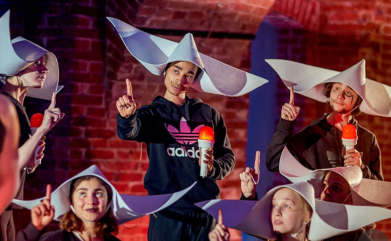 Этюды спектакля KANDID